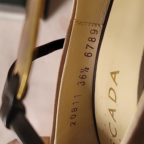 Sz 6.5 Escada peep toe champagne silk - Picture 5 of 6